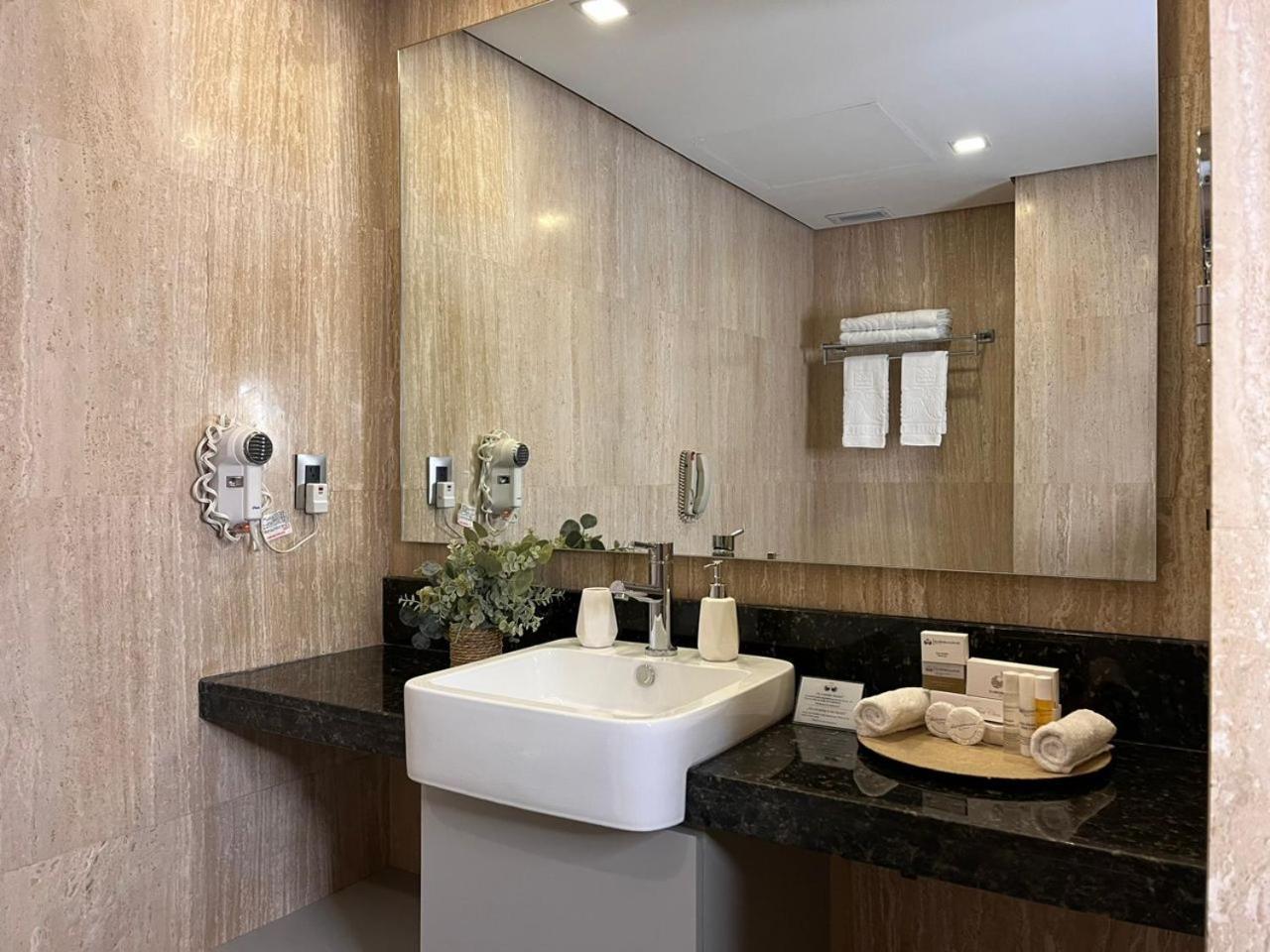Eurobuilding Express Maracay Hotell Exteriör bild